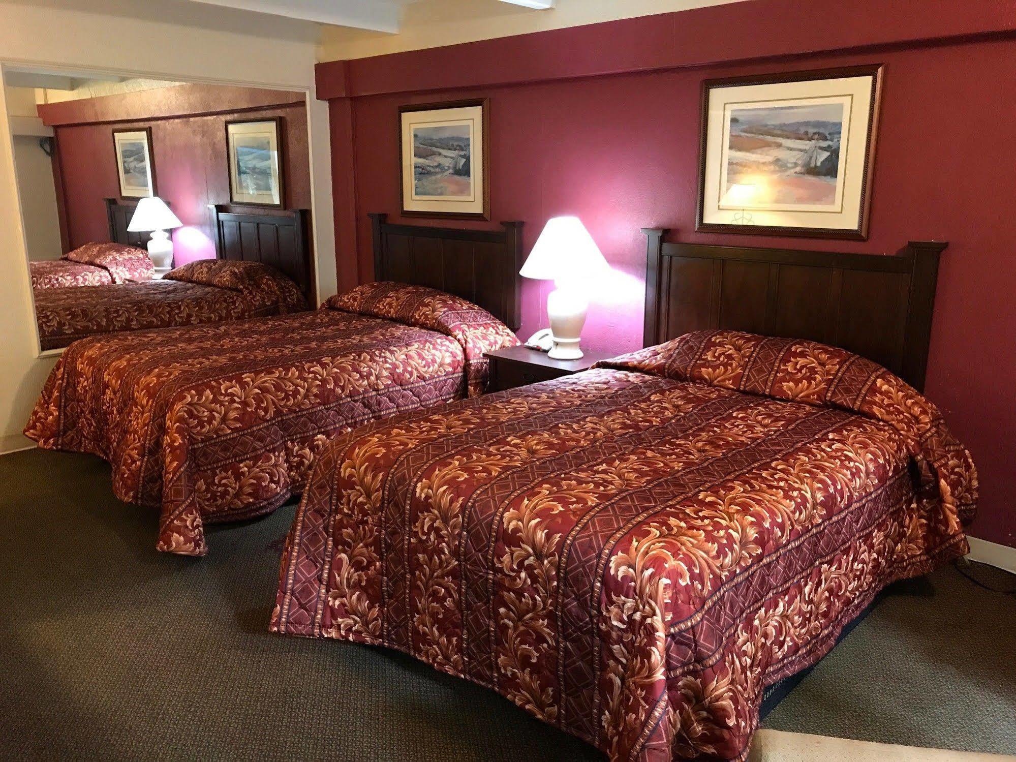 Hub City Inn Lubbock Bagian luar foto